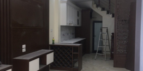 Bán nhà Việt Hưng, Long Biên, 32m, 5 tầng, ô tô đỗ cửa, đường thông, đủ nội thất