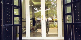 Bán nhà 2 mặt tiền ADV, Q.5, DT: 4.2x13m, 2 tầng, giá: 7.7tỷ (TL)