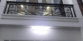 Bán nhà 3 lầu 4.5x11.2m  đương số 27 phường Tân Quy Quận 7