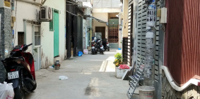 Bán nhà sau căn Mặt tiền Mai Văn Vĩnh - 1 Lầu - DT: 4,05 x 13,8 - Giá: 5,1 tỷ.