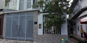 Bán Nhà Góc 2 Mặt Quốc Lộ 13 gần Đường Phạm Văn Đồng, Quận Thủ Đức.