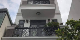 Bán gấp căn nhà MT 1trệt 2 lầu.ngay TPThủ Dầu Một giá rẻ.diện tích 210m2.LH ngay