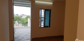 Bán nhà Nguyễn Đức Cảnh 38M2 ,5 tầng cực đẹp,mặt tiền 4m giá 2.8 tỷ