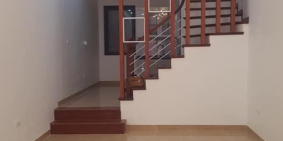 Cần bán nhà: Lô góc 3 mặt thoáng phố Nguyễn Đức Cảnh. 40m x 4T. 2,65 tỷ.