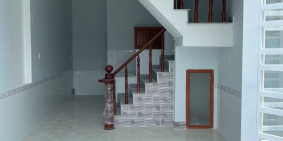 Mình có căn nhà ở hóc môn cần bán với giá 798tr/căn đã có sổ đầy đủ