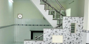 Bán gấp nhà 1 lầu hẻm 160 Nguyễn Văn Quỳ, P. PT, Q7.