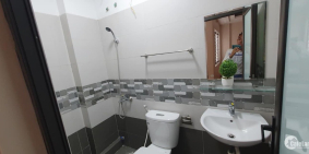 Bán nhà Ngã Tư Sở 52m2 5 tầng, gara ô tô giá nhỉnh 6 tỷ.