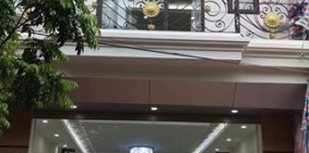 Bán nhà gần Royal City 45m2, 5 tầng mặt tiền 4.5m Gara ô tô – kinh doanh.