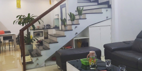 Nhỉnh 4 tỷ có nhà Mễ Trì Hạ 52m2, ngõ ba gác tránh, 6 PN rộng, full nội thất.