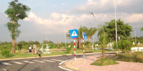 Cần tiền bán gấp nền đất 2.650ty dt 80m2 trong kdc Điền Phúc Thành.