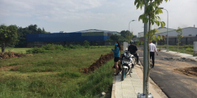 Bán gấp đất đối diện Trường THPT Tân Thông Hội