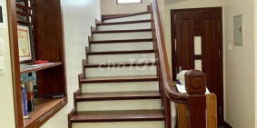 Cho thuê nhà Trần Quốc Vượng, DT 80m2 x 5 tầng, giá 45tr/th