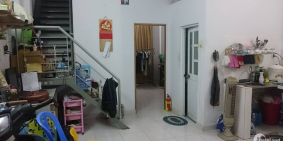 Nhà nguyên căn: trệt + gác, đường 5 - B.T.T – Q,2