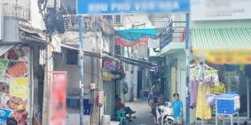 Cho thuê nhà nguyên căn hẻm 27 đường Phạm Hùng Phường 9 Quận 8