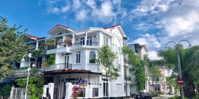 Chỉ 1,7 tỷ  sở hữu ngay nhà 3 tầng mặt tiền an cựu city