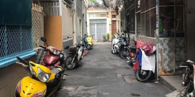 Khu Vip Phú Nhuận. Cần Bán Tầng Trệt Cư xá Trần Khắc Trân. DTSD 32m2, SHR.