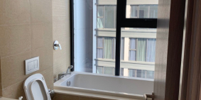 Cần bán gấp căn hộ 2 PN Eco Green giá 1.8 tỷ