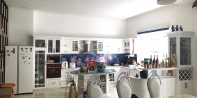 Biệt thự đối diện Aeon Tân Phú, tặng nội thất cao cấp, DT: 12x15m 2 lầu, 28.5 tỷ