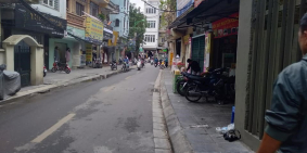 Nhà Hot - Mặt Phố Vạn Bảo quận Ba Đình. Dt 17m2 - Xây mới 5 Tầng. Giá 4,6 Tỷ