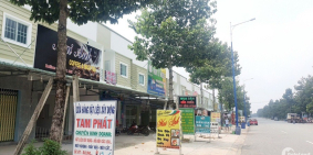 NHÀ 1 TRỆT 1 LẦU 4 TRỌ NGAY CHỢ, TRƯỜNG HỌC KHU MỸ PHƯỚC