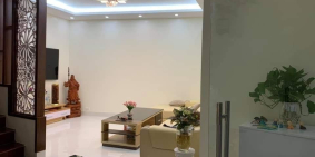 BÁN NHÀ ĐẶNG VĂN NGỮ, ĐỐNG ĐA, 58M X 5T CHỈ 4 TỶ 2, Ô TÔ CHẠY.