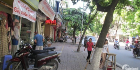 Bán nhà mặt phố Đại Cồ Việt, DT 32m2, 4 tầng, mặt tiền 3,5m, vuông đẹp, 11,4 tỷ