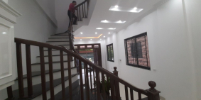 Bán nhà mới xây đẹp 4.5 tầng, hoàn thiện nội thất cao cấp, diện tích 32m2, tổ 12