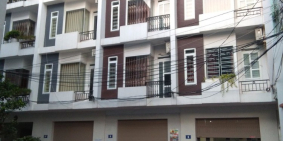 Bán nhà 4 tầng phố Văn Cao, ô tô đỗ cửa.