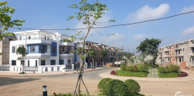 Nhà phố, Biệt Thự Nghỉ Dưỡng ven sông, Nơi Vượng Khí - Sinh Tài Lộc.