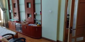 Bán nhà Linh Lang 130m2 4 tầng ô tô vào nhà mặt tiền 12m. Giá 25.3 tỷ