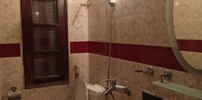 Chính chủ bán nhà đẹp 42m2 x 5 tầng Dương Quảng Hàm, Cầu Giấy 3,45 tỷ.