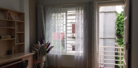 Nhà đẹp ở luôn Đê La Thành – 37m2, 5T, cách phố 70m, Giá 2,6 tỷ