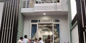 Chính chủ bán nhà 1 trệt 1 lầu tại đường phan văn hớn, hóc môn