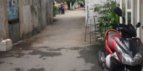 Bán nhà nát đường 475, Phước Long B quận 9 1tỷ 300tr Có sổ