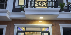 Kẹt tiền bán gấp căn nhà 1 trệt 1 lầu ngay chợ Tân Phước Khánh và chợ Vị Hảo