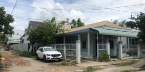 Chính chủ cần tiền bán gấp căn cấp 4, 10x19m, 2 mặt tiền, Thốt Nốt, Cần Thơ