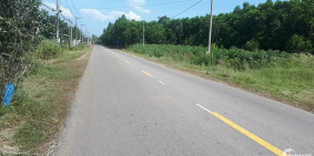 Bán lô 8x20m, góc 2 mặt tiền đường 17m,làm quán Café rất đẹp, NH cho vay 50%.