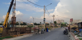 Bán đất nền mặt tiền QL1A , cuối đường Võ Văn Kiệt