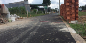 Sang tên lô đất Mặt tiền Hắc Dịch 6,5tr, xây dựng tự do cạnh nhà dân