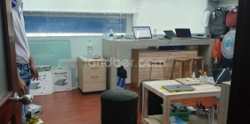 Cho thuê nhà mặt tiền 413 Võ Văn Tần, Quận 3 (2 chiều).