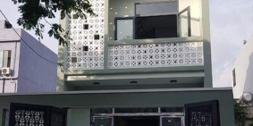 Cho thuê nhà 2 tầng 100m2 mặt tiền Diệp Minh Châu,Hòa Xuân giá 10 triệu