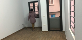 Cho thuê nhà riêng Bồ Đề 70m2, 2 tầng, 2 ngủ 0868359997