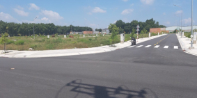 Bán lô đất sỏ đỏ, thổ cư gần Chợ Vĩnh Tân, Tân Uyên DT:75m2 giá chỉ 730Tr