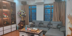 Bán nhà lô góc Kim Đồng, 60m, 5 tầng, phân lô ô tô vào nhà, gần phố, giá nhỉnh 4