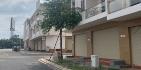 Nhà mặt tiền chính chủ cần bán, giá chủ đầu tư, không qua trung gian DT 100M2