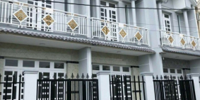 Nhà Thành Phố 1 Trệt 1 Lầu SHR