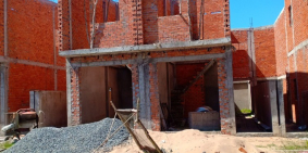 bán nhà 80m2 1 trệt 1 lầu có sẵn nội thất chỉ 480tr tặng thêm 12 chỉ vàng ạ