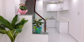 Bán nhà đẹp HXT đường rộng 8m vị trí bàn cờ an ninh