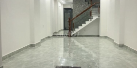 Nhà đường Trịnh Đình Trọng. 4x19m. 3 lầu, nhà đẹp