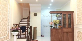 Bán gấp nhà Phố Đốc Ngữ, DT 50m có chỗ để ô tô, Chỉ với giá hơn 5 tỷ.